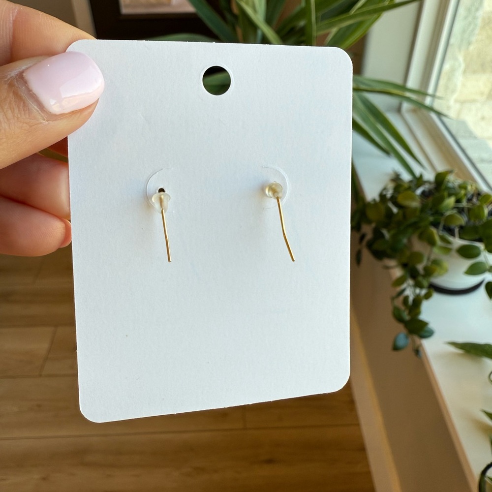 π 2/$20 - Spring Inspired Acrylic Drop Earrings - Picture 5 of 11